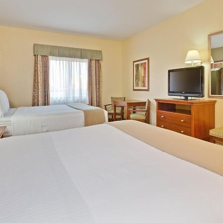 Holiday Inn Express Winfield - Teays Valley, An Ihg Hotel Hurricane ภายนอก รูปภาพ