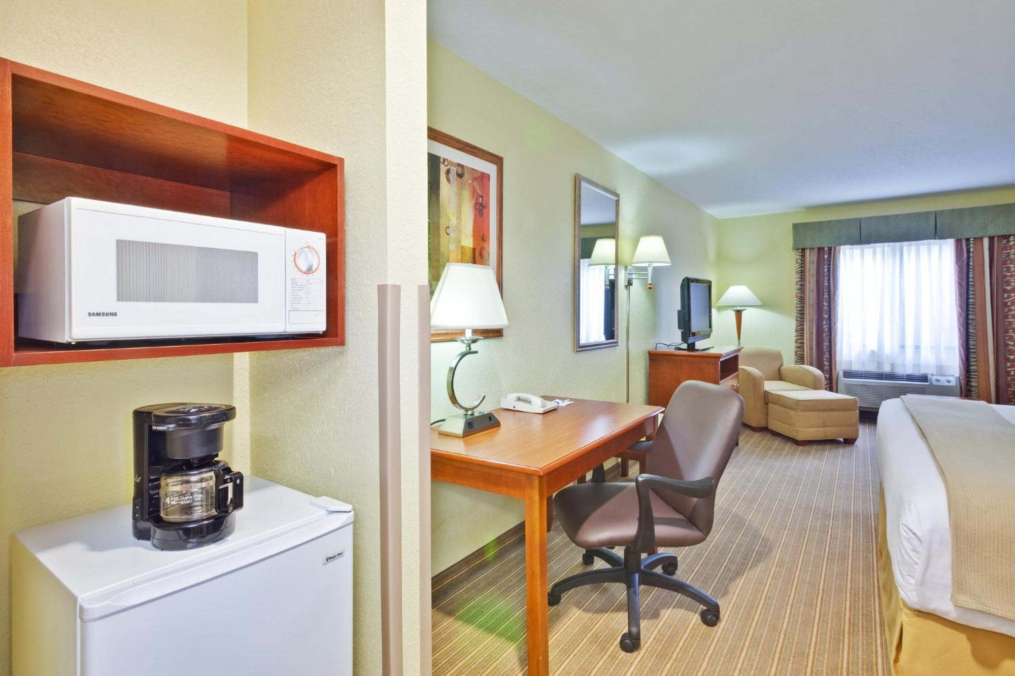 Holiday Inn Express Winfield - Teays Valley, An Ihg Hotel Hurricane ภายนอก รูปภาพ