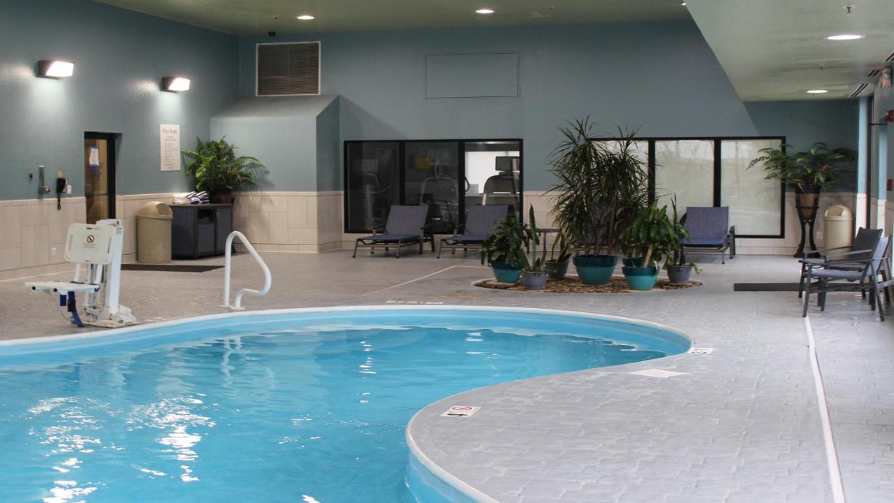 Holiday Inn Express Winfield - Teays Valley, An Ihg Hotel Hurricane ภายนอก รูปภาพ